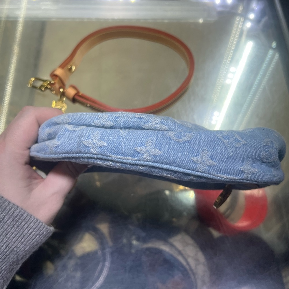 Louis Vuitton Loop Blue Denim Sky Bag - Picture 7 of 11